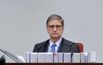 Relatório de Omar Aziz recomenda recondução de Paulo Gonet ao cargo de PGR; Flávio Bolsonaro critica