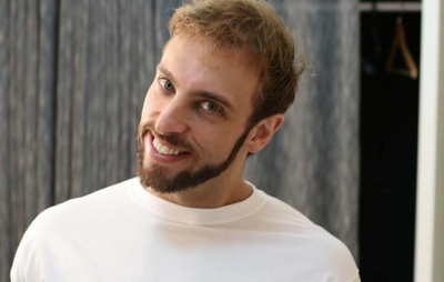 Leo Lins é condenado a oito anos de prisão por show com piadas ofensivas
