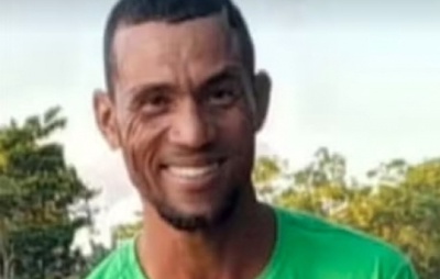 Vendedor morre após ser atingido por galho de árvore durante evento no interior baiano