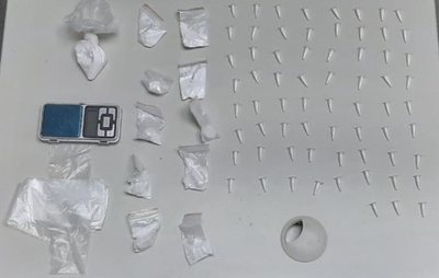 Homem é preso suspeito de tráfico de drogas em Camaçari, na RMS