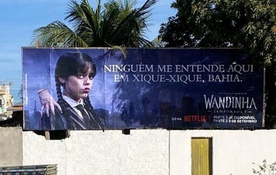 Wandinha na Bahia: Netflix leva fenômeno de memes a Xique-Xique em ação promocional