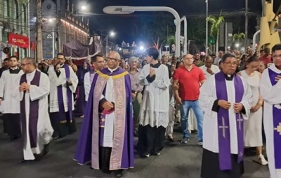 Procissão do Senhor Morto percorre ruas do Centro de Feira de Santana