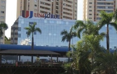 Faculdade cancela aulas após queda de energia na Av. Paralela