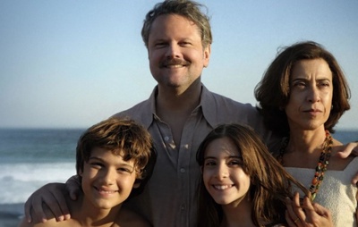 Filme brasileiro premiado com Oscar de Melhor Filme Internacional se destaca em bilheteria mundial