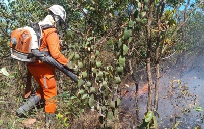 Bombeiros Intensificam Combate a Incêndios Florestais no Extremo Oeste Baiano com Operação 2025