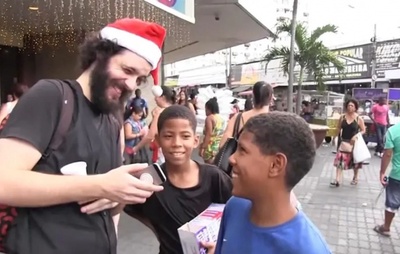 Diogo Defante: Humorista enfrenta processo por uso de imagem em meme viral 'Valeu, Natalina'
