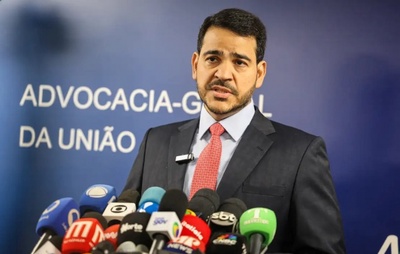 EUA revogam visto de Jorge Messias, ministro da AGU, em meio a sanções contra autoridades brasileiras
