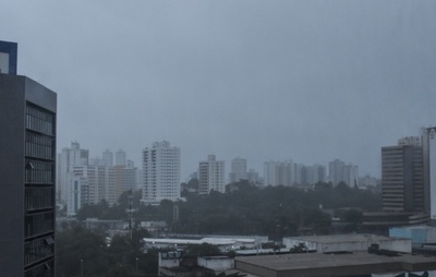 Salvador registra em cinco dias volume de chuva previsto para o mês de maio e mantém alerta máximo