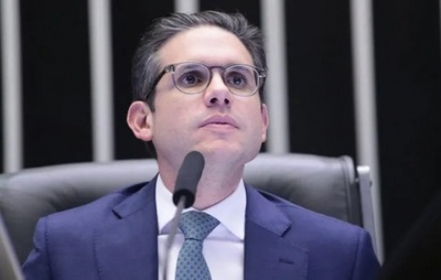 Presidente da Câmara Indica Afastamento de 5 Deputados Após Tumulto em Plenário