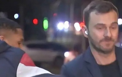 Repórter da Band sofre tentativa de furto durante jornal ao vivo em SP
