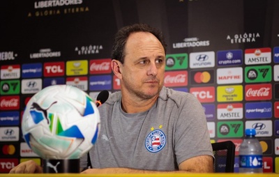 Ceni celebra triunfo na Libertadores, exalta entrega e torcida do Bahia: “Foi difícil, mas merecido”