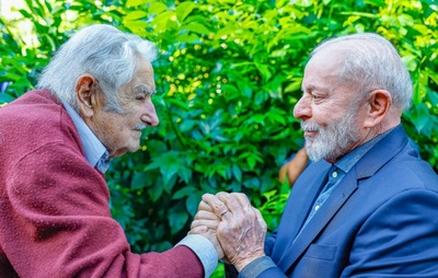 Amizade entre Mujica e Lula teve visita em prisão, carona em Fusca e tom fraterno