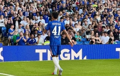 Chelsea e Crystal Palace não saem do zero em estreia de Estêvão no Inglês