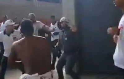 Vasco goleia Santos em dia de violência: policial agredido após o jogo