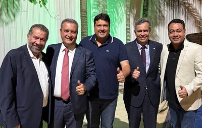 Prefeitos e lideranças do PDT discutem retorno à base do governo em reunião com Jerônimo nesta quarta