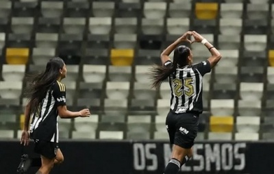 Vitória perde para o Atlético-MG nos acréscimos e sai em desvantagem nas quartas da Série A2
