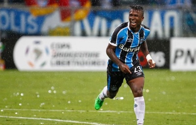 Miller Bolaños, ex-Grêmio, é preso por porte ilegal de arma no Equador