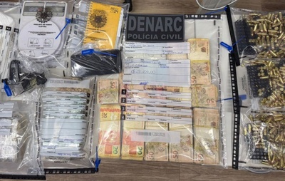 Mulher de 29 anos presa em Feira de Santana; apontada como "gerente" de tráfico e companheira de líder