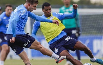 Com ausência de Pulga, Bahia inicia preparação para pegar o Sport