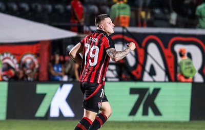Renato Kayzer tem noite de gala na estreia e comanda virada heróica do Vitória sobre o Vasco