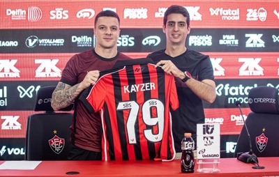 Com três gols em dois jogos, Kayzer projeta duelo contra Neymar: "Requer atenção triplicada"