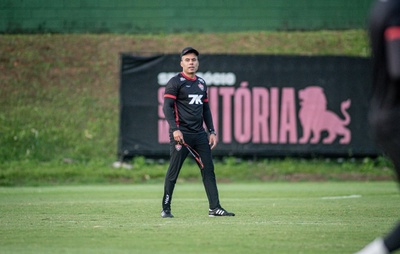 Vitória intensifica preparação e foca em ajustes contra o Cruzeiro com desfalques