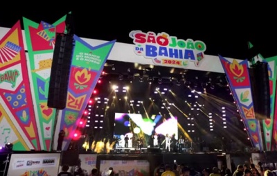 Confira atrações que agitam 1º dia de São João da Bahia no Parque de Exposições nesta quarta