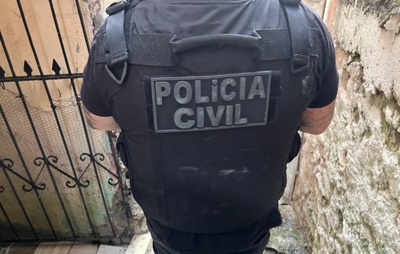 Simões Filho: preso suspeito de matar motorista de ônibus; irmão segue foragido