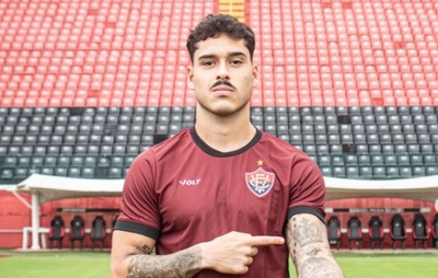 Vitória lança nova camisa de treino para temporada; confira