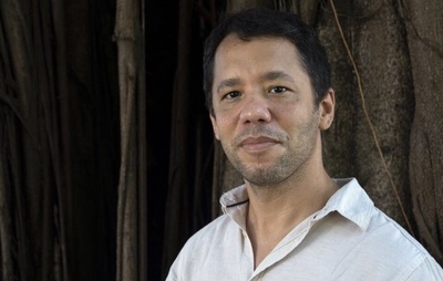 Itamar Vieira Junior: Celebração de um Gigante da Literatura Brasileira e o Retorno de 'Torto Arado - O Musical'