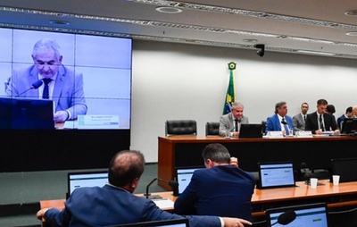 Coronel adequa regras das emendas ao projeto do Orçamento; relator da LDO lê parecer, mas votação ainda é incógnita