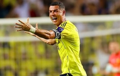 Cristiano Ronaldo alcança marca histórica, mas Al-Nassr perde a Supercopa da Arábia