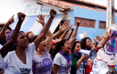 Apenas 25% dos 417 municípios baianos oferecem políticas públicas para mulheres, revela estudo do IBGE