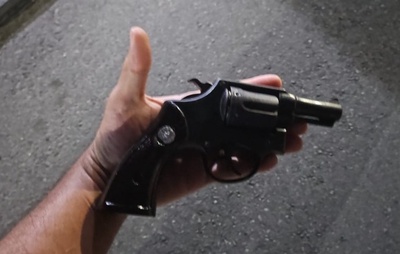 Policial à paisana mata suspeito de assalto em Stella Maris, Salvador