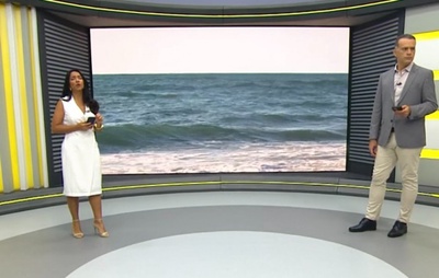 Jornalista Camila Oliveira retoma apresentação do Jornal da Manhã após afastar-se por diagnóstico de anomalias mamárias