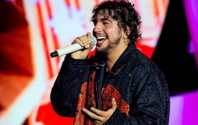Cantor Nattan causa polêmica com 'desafio' em show que levou à separação de casal