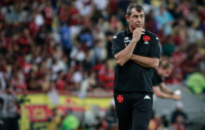 Após derrota para o Cruzeiro, Carille é demitido do Vasco da Gama; Diniz pode ser o substituto