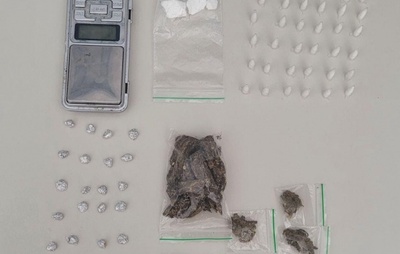Polícia Militar prende homem com grande quantidade de drogas em Camaçari