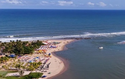 Criança de 8 anos morre afogada após em praia turística na Bahia