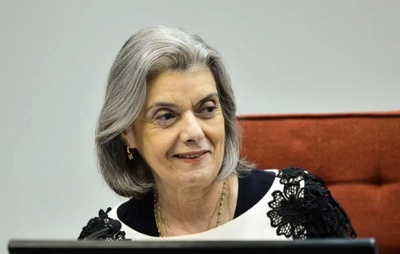 TSE Sob Pressão: Cármen Lúcia Enfrenta Cobranças para Julgar Casos Urgentes Antes das Eleições 2026