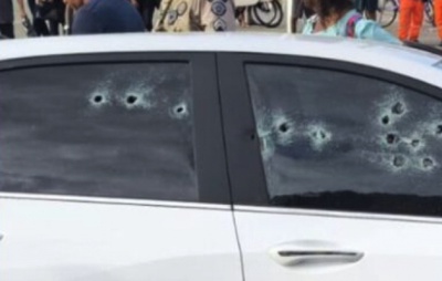 Homem baleado dentro de carro em Piatã é apontado por suposta ligação com o jogo do bicho em Salvador