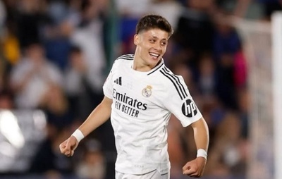 Real Madrid domina Getafe fora, vence e continua busca ao líder Barcelona