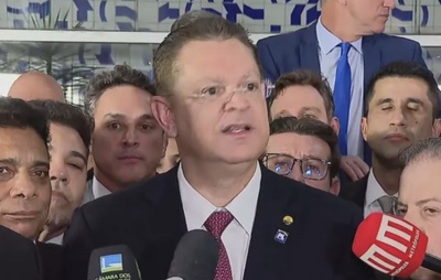 Câmara dos Deputados Deve Pautar Anistia e Foro Privilegiado na Próxima Semana, Afirma Líder do PL