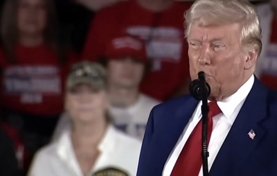 Governo Trump congela recursos para novas bolsas de pesquisa em Harvard