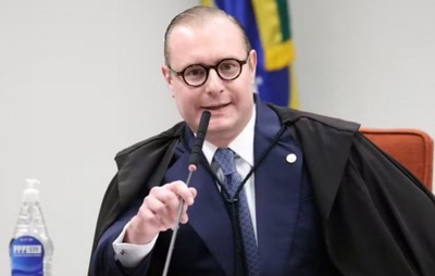 Decisão de lacrar celulares pode não valer no julgamento do núcleo 4 da trama golpista desta terça-feira