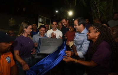 Prefeitura entrega três praças, casas reformadas pelo Morar Melhor e campo com grama sintética em São João do Cabrito