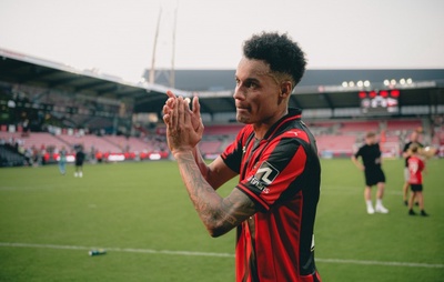Paulinho, ex-Bahia, celebra 50 jogos em competições internacionais com gol decisivo na Europa