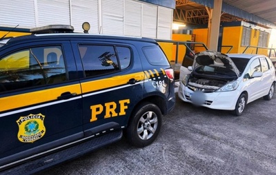 PRF recupera carro roubado e clonado em Santo Antônio de Jesus; motorista alegou ter pago R$ 28 mil