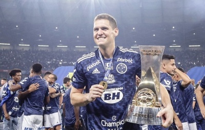 VÍDEO: Ex-Cruzeiro, goleiro Rafael Cabral defende três pênaltis em partida nos Estados Unidos