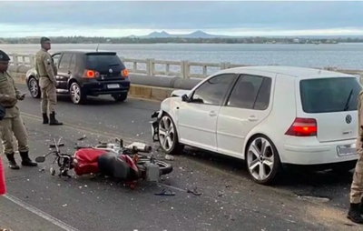 Motociclista morre e carona fica ferido em colisão com carro em Paulo Afonso